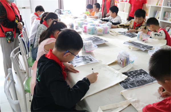 淮南九二小開(kāi)展迎六一“童心向黨，愛(ài)我中華”關(guān)愛(ài)留守兒童主題活動(dòng)