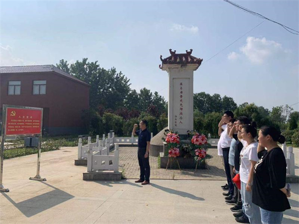 淮南八公山區生態(tài)環(huán)境分局赴湯王村紅色教育基地接受革命傳統教育