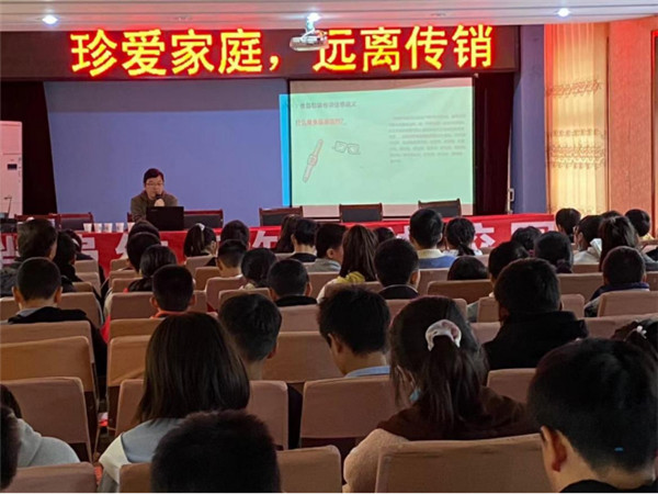 淮南潘集區市場(chǎng)監管局開(kāi)展消費者信用維權、防傳銷(xiāo)進(jìn)校園活動(dòng)