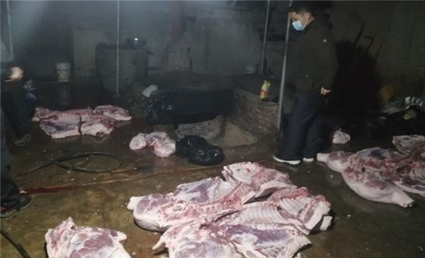 淮南市市場(chǎng)監管局節前重拳出擊，搗毀私屠黑窩點(diǎn)